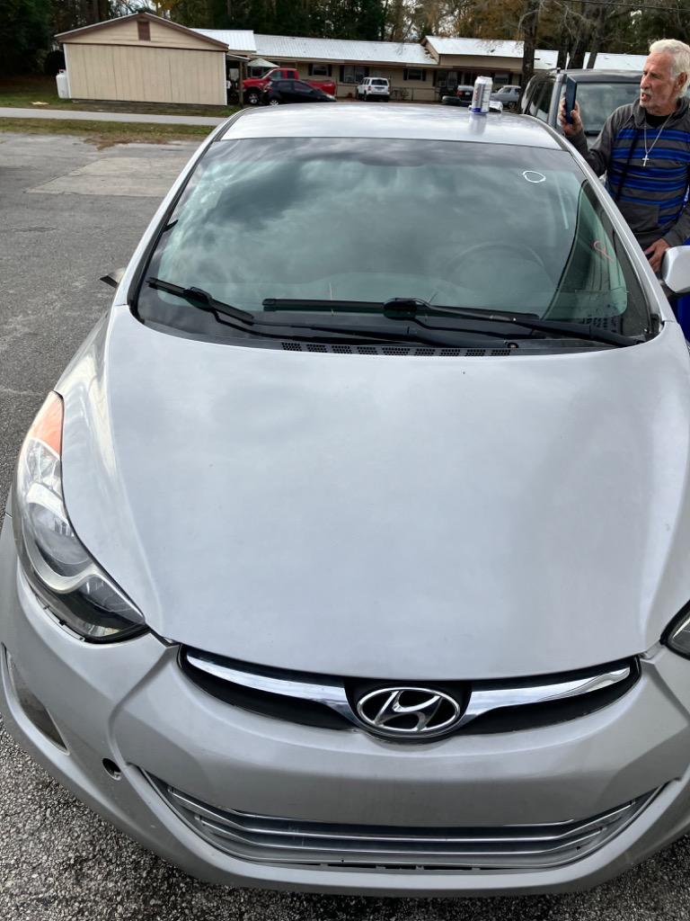 2013 Hyundai Elantra GLS's photo