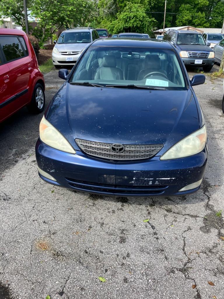 2003 Toyota Camry LE's photo