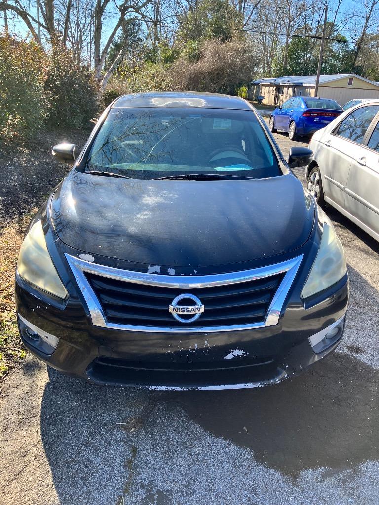 2014 Nissan Altima SV's photo