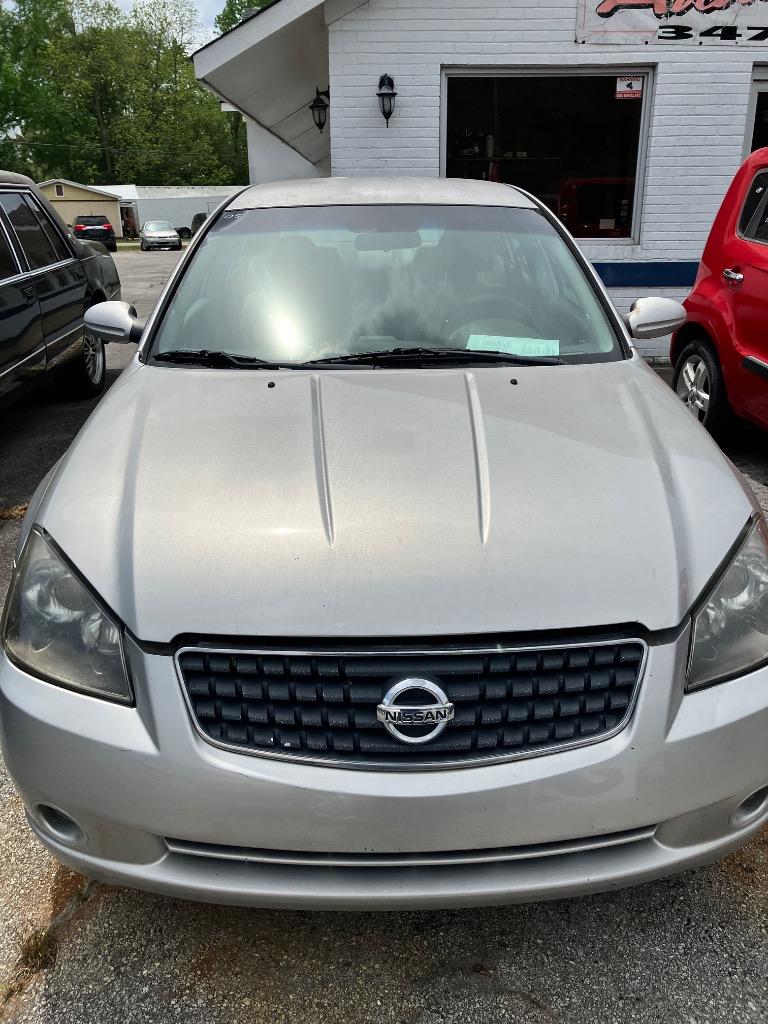 2005 Nissan Altima S's photo